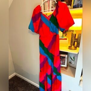 Size XS maxi dress worn twice perfect condition
